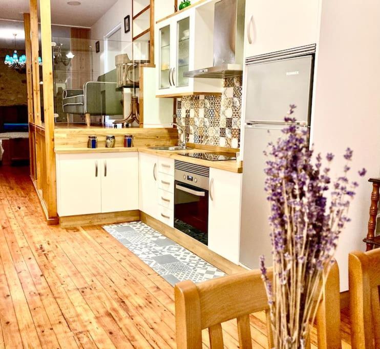 Loft Porta Da Vila โนยา ภายนอก รูปภาพ