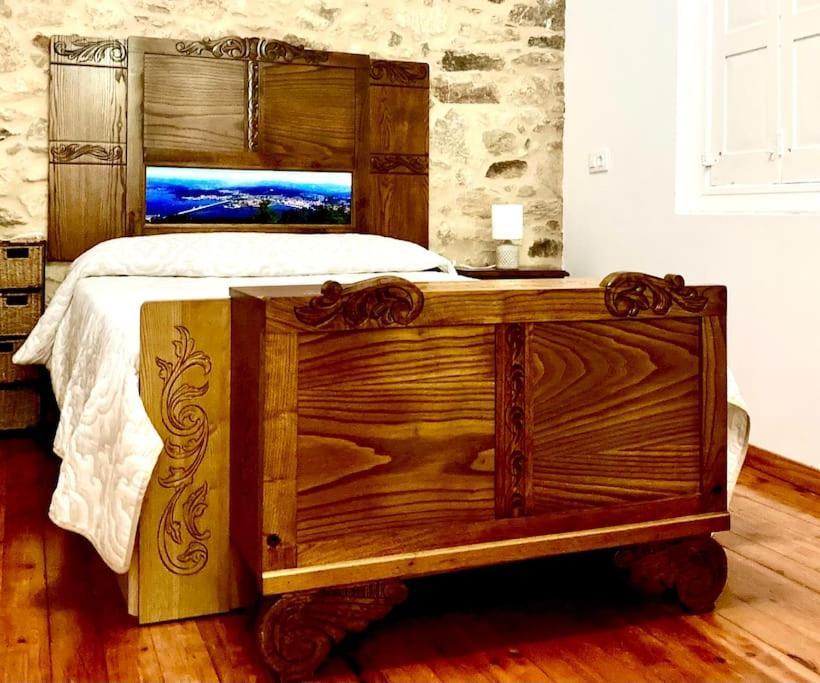 Loft Porta Da Vila โนยา ภายนอก รูปภาพ